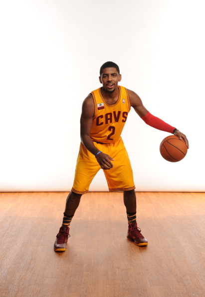 斯洛特：这点球在英超可能不会判；萨拉赫？今晚属于在场球员（斯洛特：这次点球英超未必判；萨拉赫？今晚只谈上场球员）