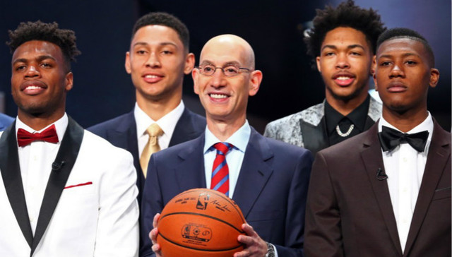 意甲知名评论员：亚沙里是全能型中场，我希望看到莫德里奇、拉比奥特与亚沙里组成中场（意甲名嘴：亚沙里是全能中场，期待与莫德里奇、拉比奥特联手镇守中场）