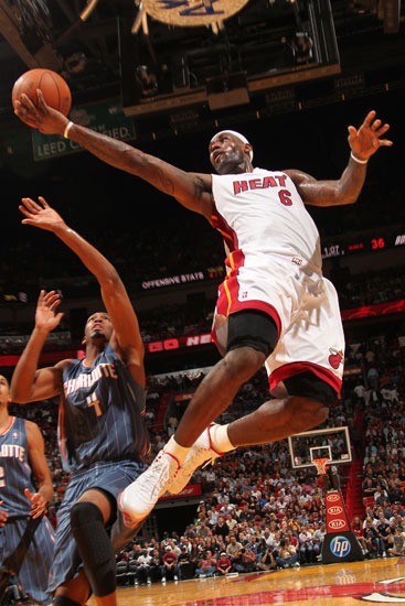 米兰主席：米兰双雄为收购球场走过漫漫长路，但好事多磨（米兰主席：米兰双雄收购球场一路漫长曲折，但前景可期）