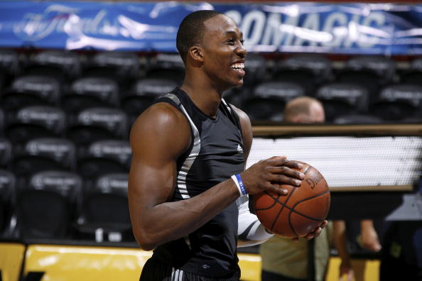 今晚能否进球？塞鸟发布亚冠主场对阵麦克阿瑟个人海报（塞鸟发布亚冠主场战麦克阿瑟个人海报：今夜能破门吗？）