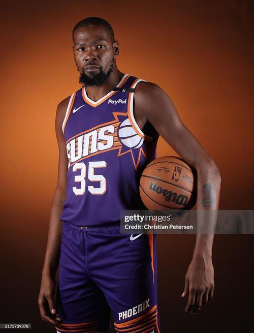 吴启鹏：希望25岁之前入选国家队，最想要去德国留洋（吴启鹏：力争25岁前入选国足，留洋首选德国）