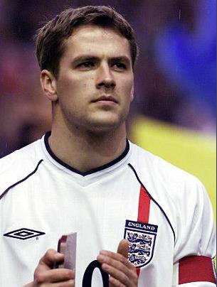 赵睿缺席首秀，北京首钢四战三败提前出局（赵睿首秀未出战，北京首钢四场仅一胜提前淘汰）