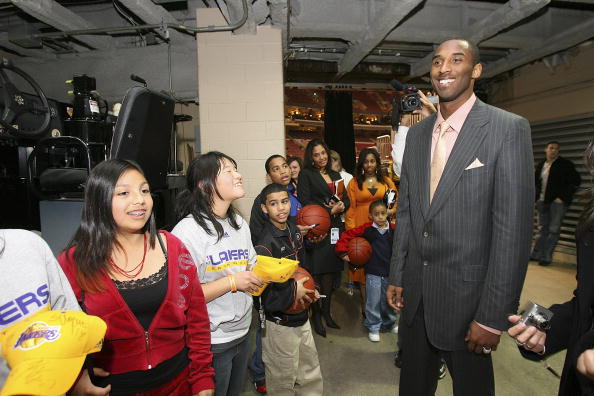 罗马税前年薪排名：迪巴拉1290万断崖领跑，利昂-贝利650万第2（罗马队税前年薪榜：迪巴拉1290万一骑绝尘，利昂-贝利650万居次）