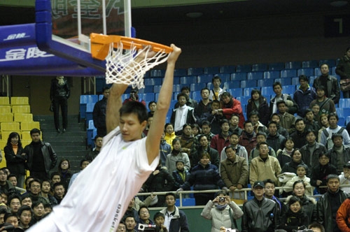 小贝：我希望梅西退役后住迈阿密，但他说只想住在诺坎普附近（小贝：盼梅西退役后来迈阿密安家，他却直言只想住在诺坎普附近）