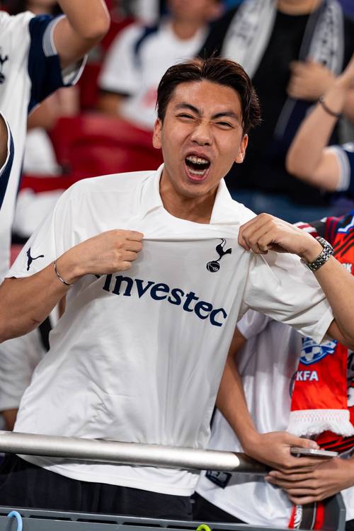 澳超前瞻：西悉尼流浪者主场保持不败，奥克兰FC阵容齐整（澳超展望：西悉尼流浪者力保主场不败，奥克兰FC兵强马壮）