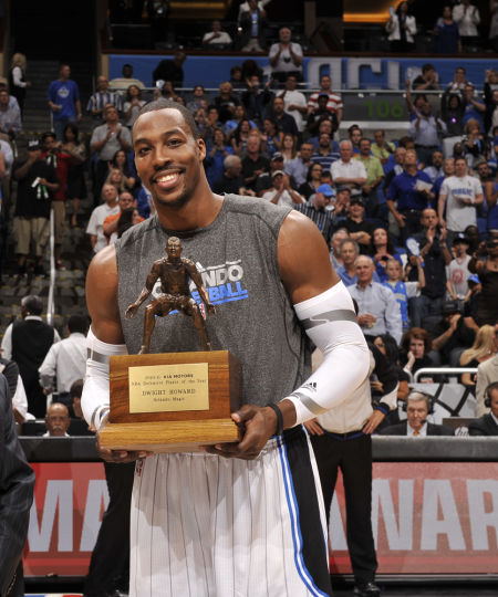 六台：马竞认为巴萨无力支付小蜘蛛的转会费，计划围绕其建队（六台：巴萨难承担小蜘蛛的转会费，马竞打算以其为建队核心）